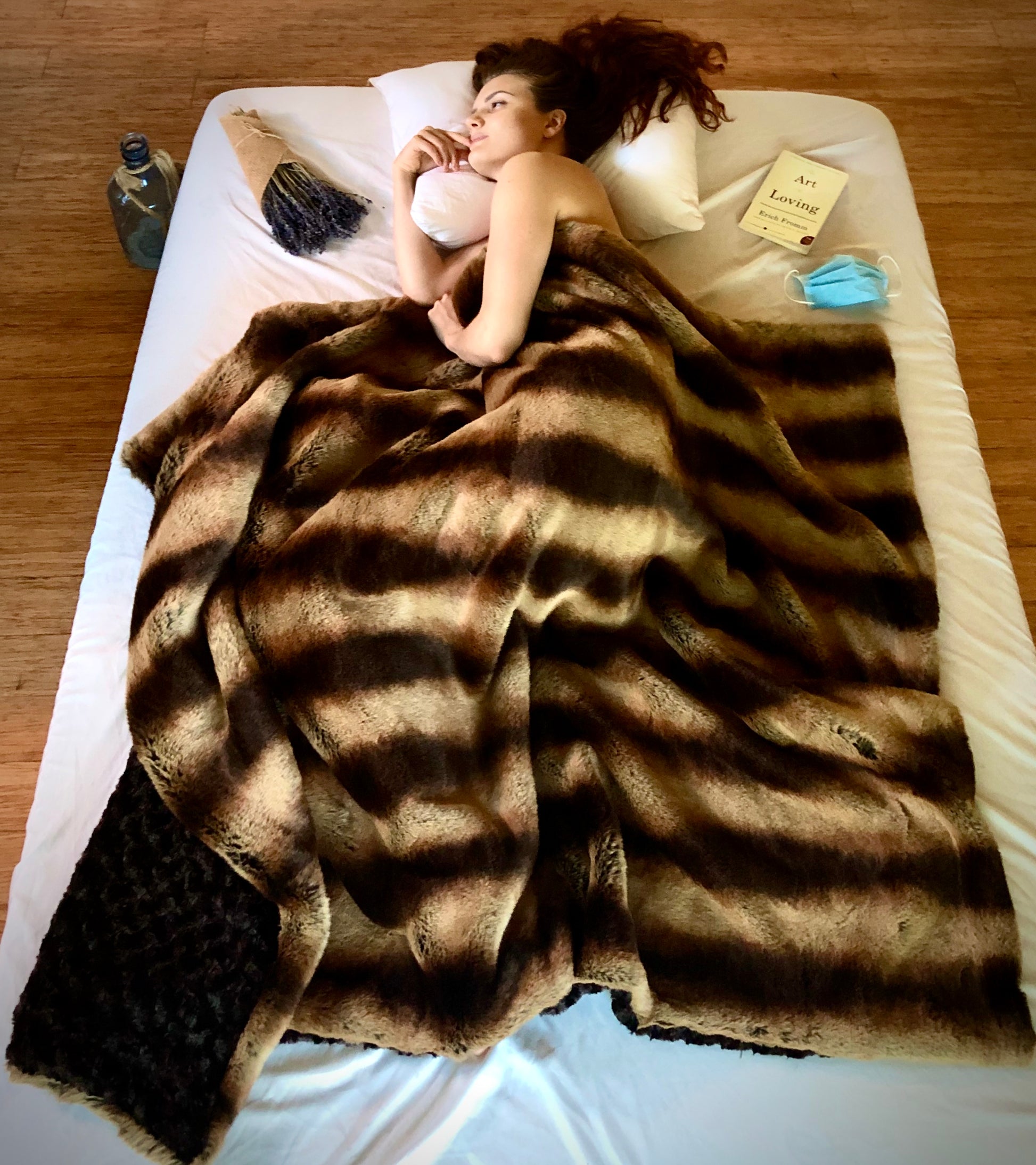 Mocha Embrace fur throw blanket