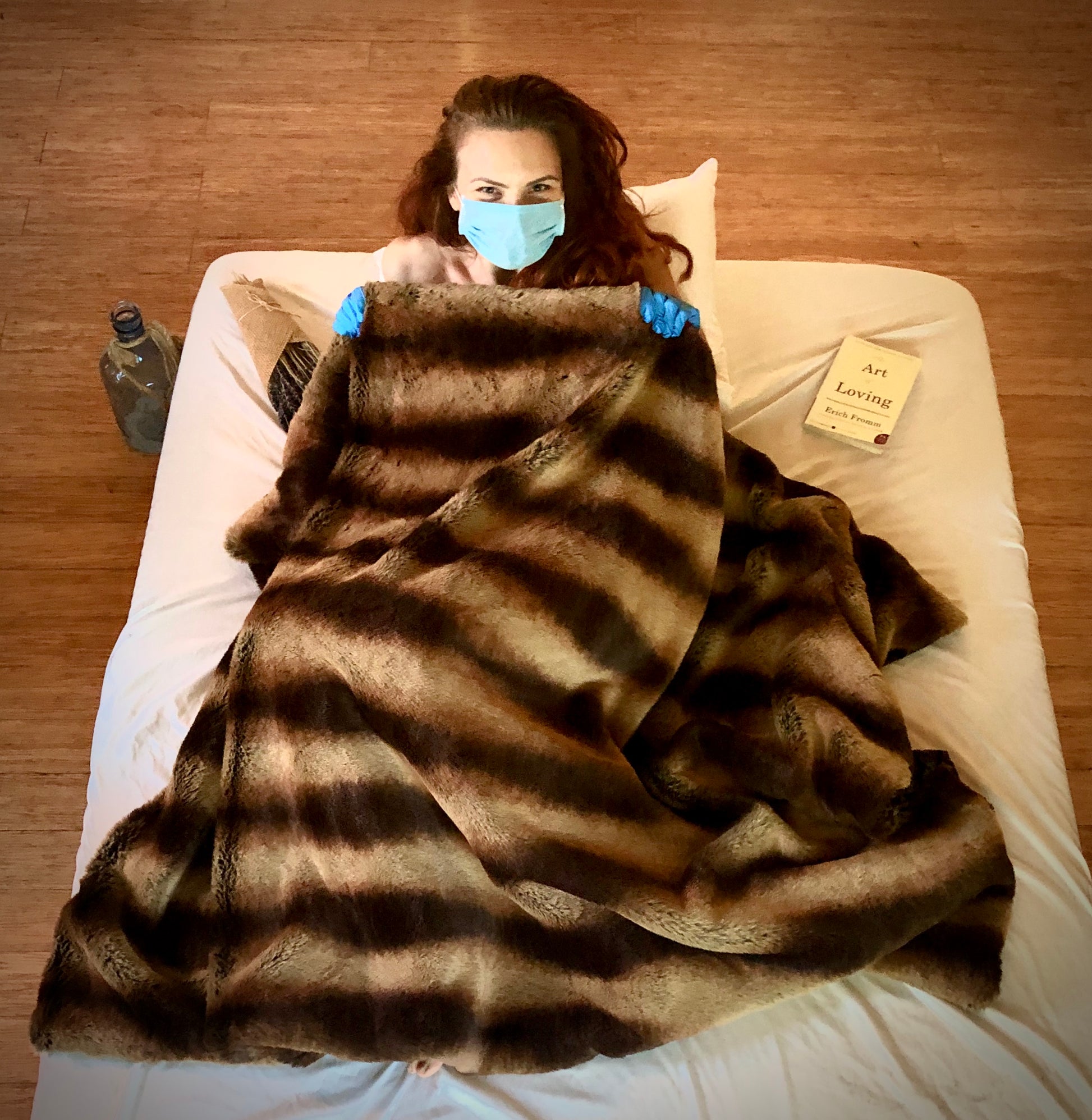 faux fur throw blanket