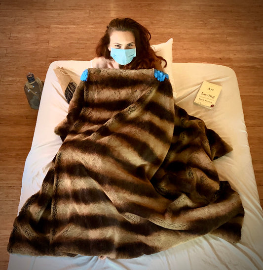 faux fur throw blanket