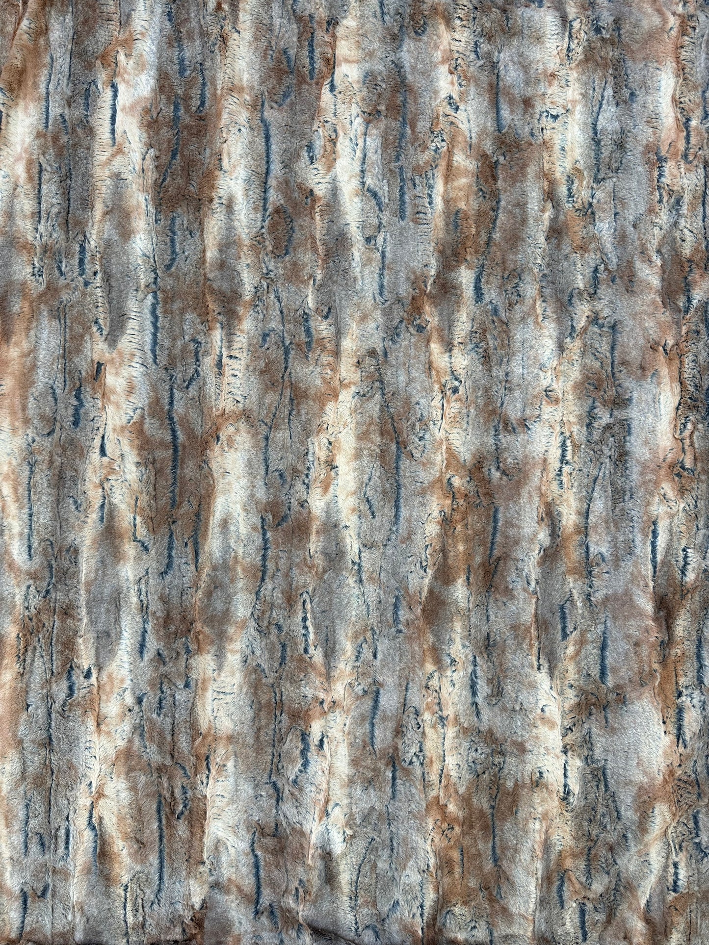 Visón corto de gato salvaje - Tela de piel sintética