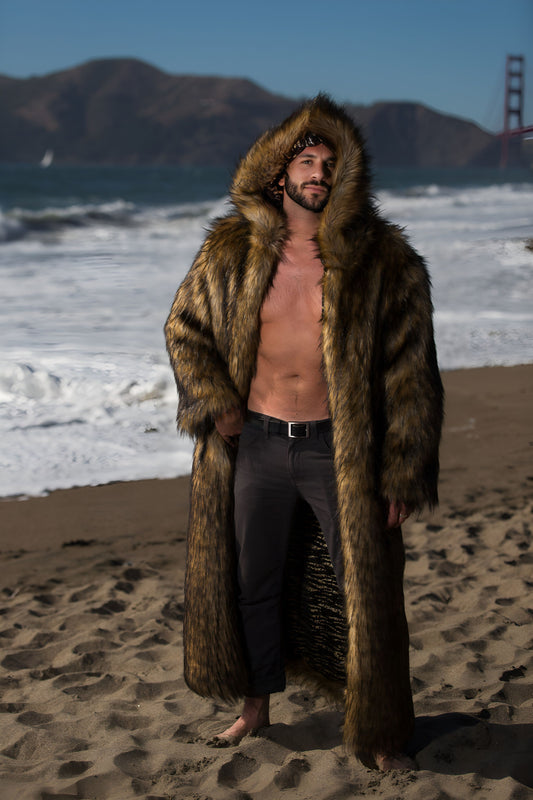 This reversible bespoke faux fur coat is ideal for festivals and Burning Man. With convenient zipped pockets, it seamlessly combines warmth with flair. Embrace this design to exude a commanding presence akin to a majestic powerful bear.