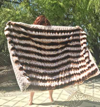 Brown embrace faux fur throw blanket